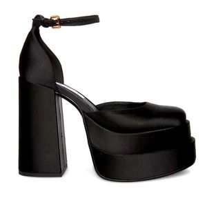 New cute black platforms, never used